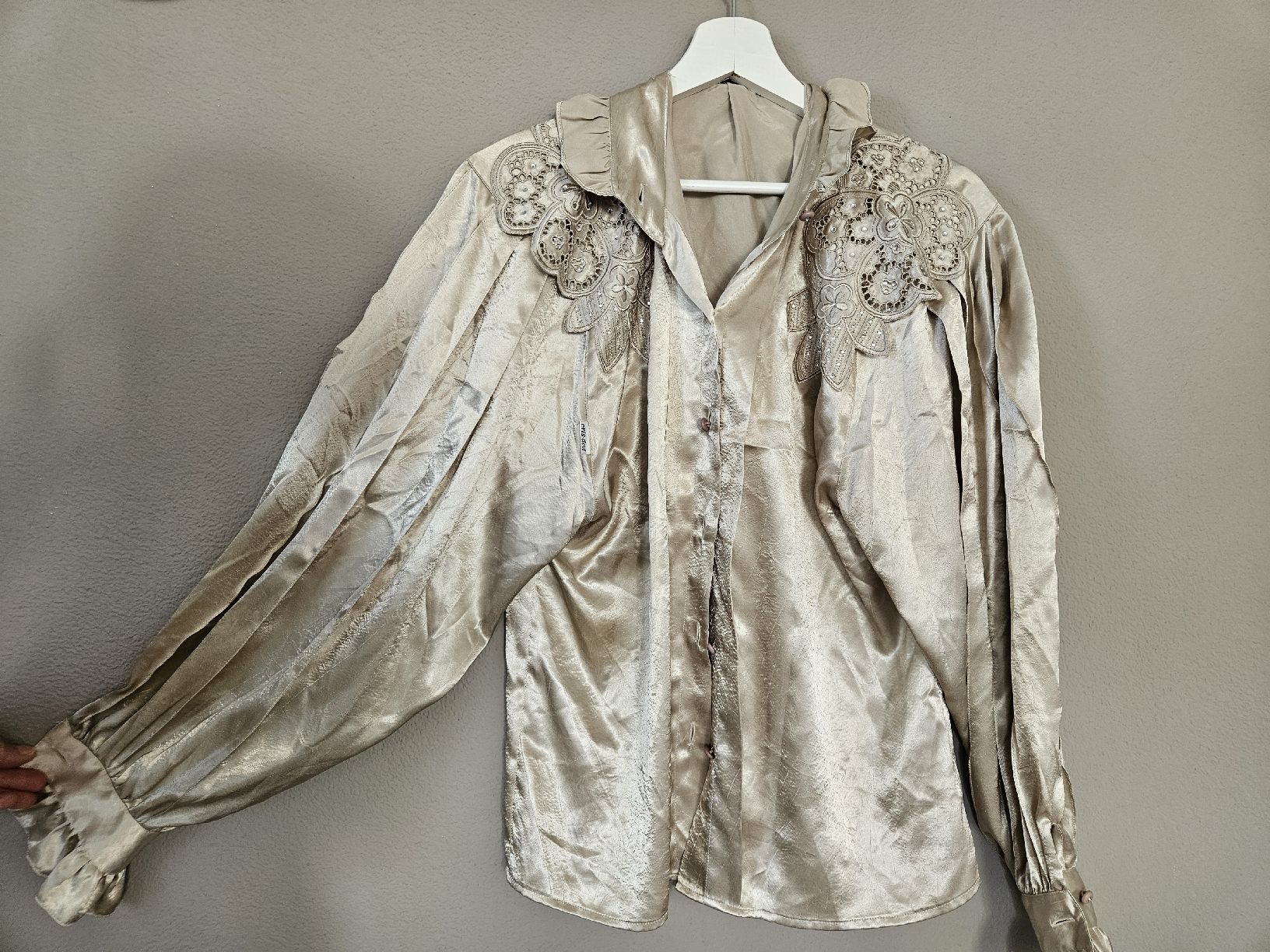 Costumi: Elegantes Satin-Deuxpiece cris.devi  – Usato da Eschenbach SG venduto da MarThu 9
