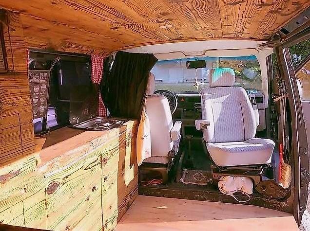 VW Veicoli da campeggio: VW-T4 mit Chalet-Camperausbau – Difettoso da Zürich venduto da AWetter87 4