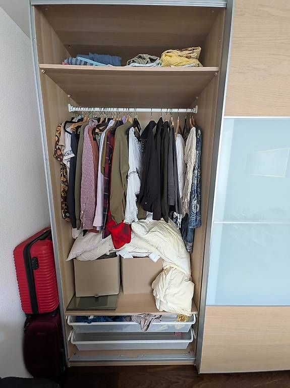 Ikea Armadi: Ikea Pax Schrank 200x236 – Usato da Lachen SZ venduto da pok_s2v8 1