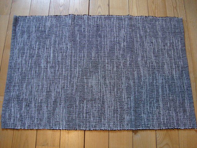 Teppiche: Kleiner BW-Teppich 90 x 54 – Neu (gemäss Beschreibung) aus Solothurn von ikebana9