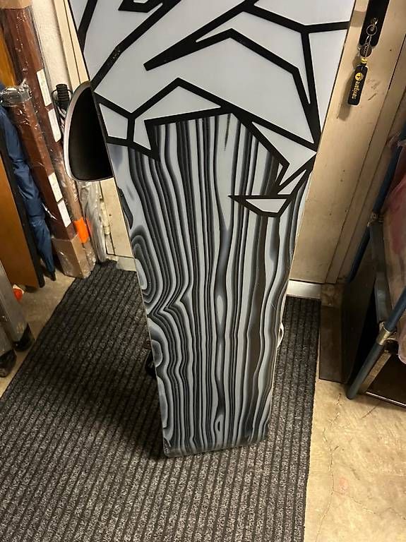 Boards: Tavolo snowboard + attacchi – Gebraucht aus massagno von sof_fx2q 1