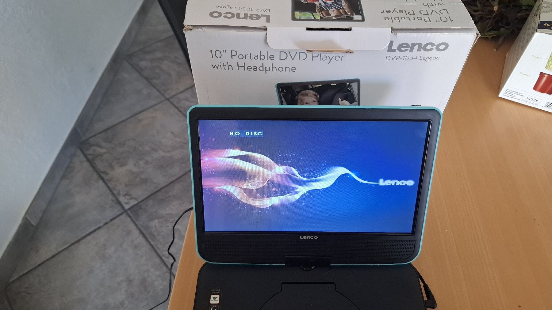 Lenco Tragbarer Mediaplayer: Tragbarer Lenco DVD Player 10" mit Kopfhörer – Gebraucht aus Watt von Gubrist 3