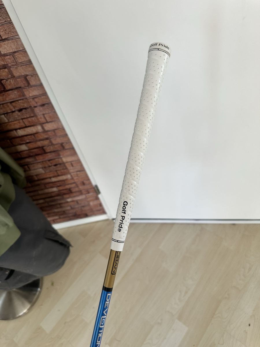 Taylor Made Clubs & Sets: Taylormade FW5 max 18,5, Oban Devotion6 4 Flex 65g  – Neuf (Voir description) à Rümlang par fla_zff6 5
