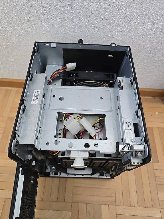 Hewlett Packard Server: HP Proliant MicroServer inkl. HDDs – Gebraucht aus Aadorf von Dcand 4