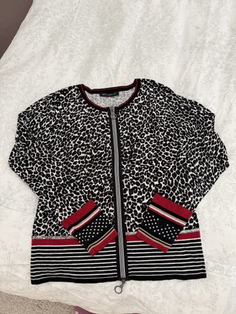 Damen Strickjacke Betty Barclay Leo-Muster Reissverschluss