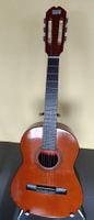 Gitarre vom Musikhaus  "Ritmo Cadete"