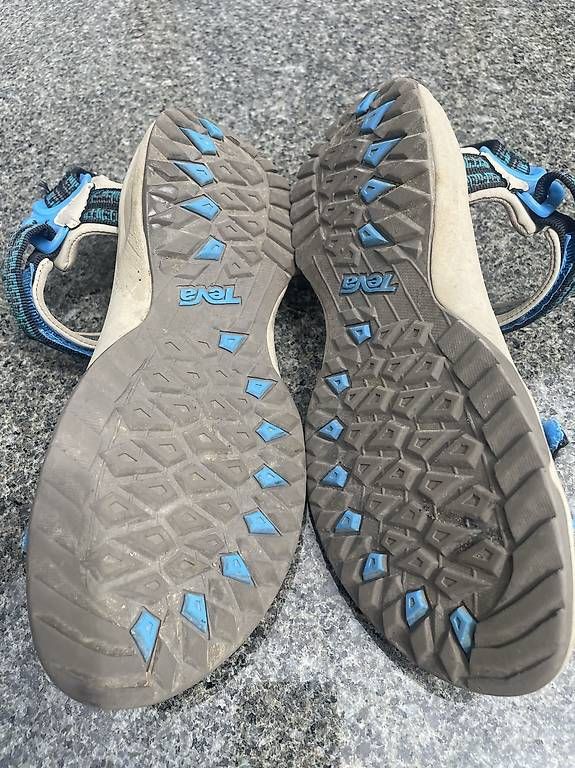 Schuhe für Jungen: TEVA Trekkingsandalen – Gebraucht aus Fahrwangen von ATV-Funware 1