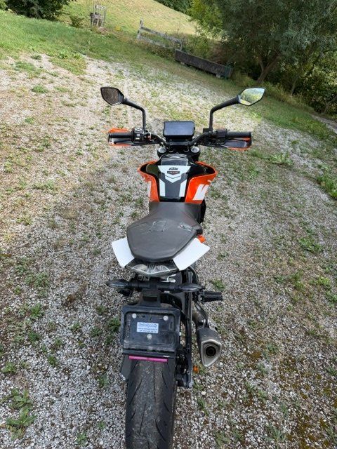 KTM Strasse: 125 Duke – Defekt aus Ramiswil von Poch0 2