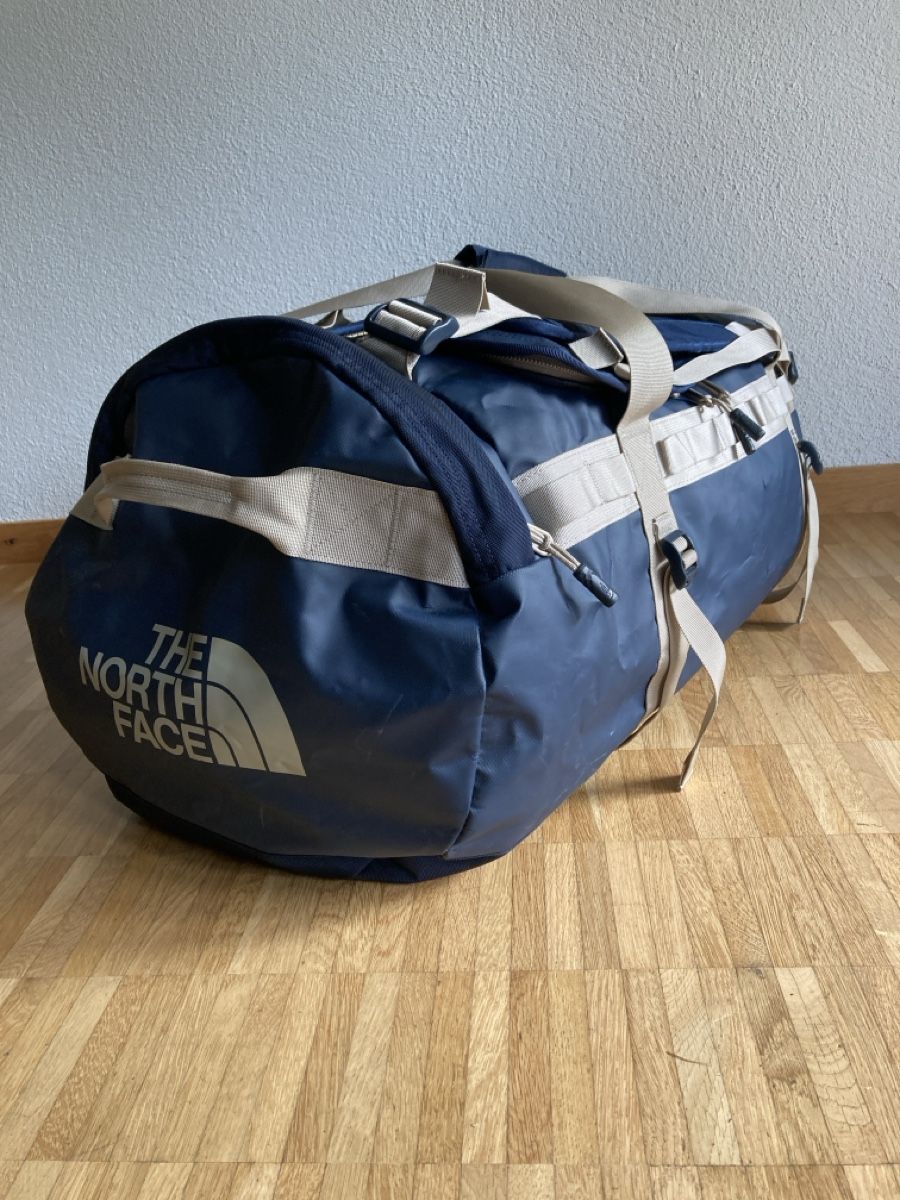 North Face Borse: The North Face L Base Camp Duffel 95 L – Usato da Zürich venduto da Lichtermeer 1