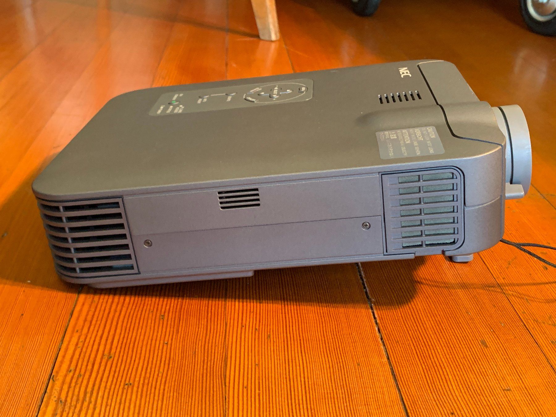 Home Cinema: NEC MultiSync LT154 - XGA video Projector beamer - 1024x768 – Usato da Morges venduto da pa_t 5