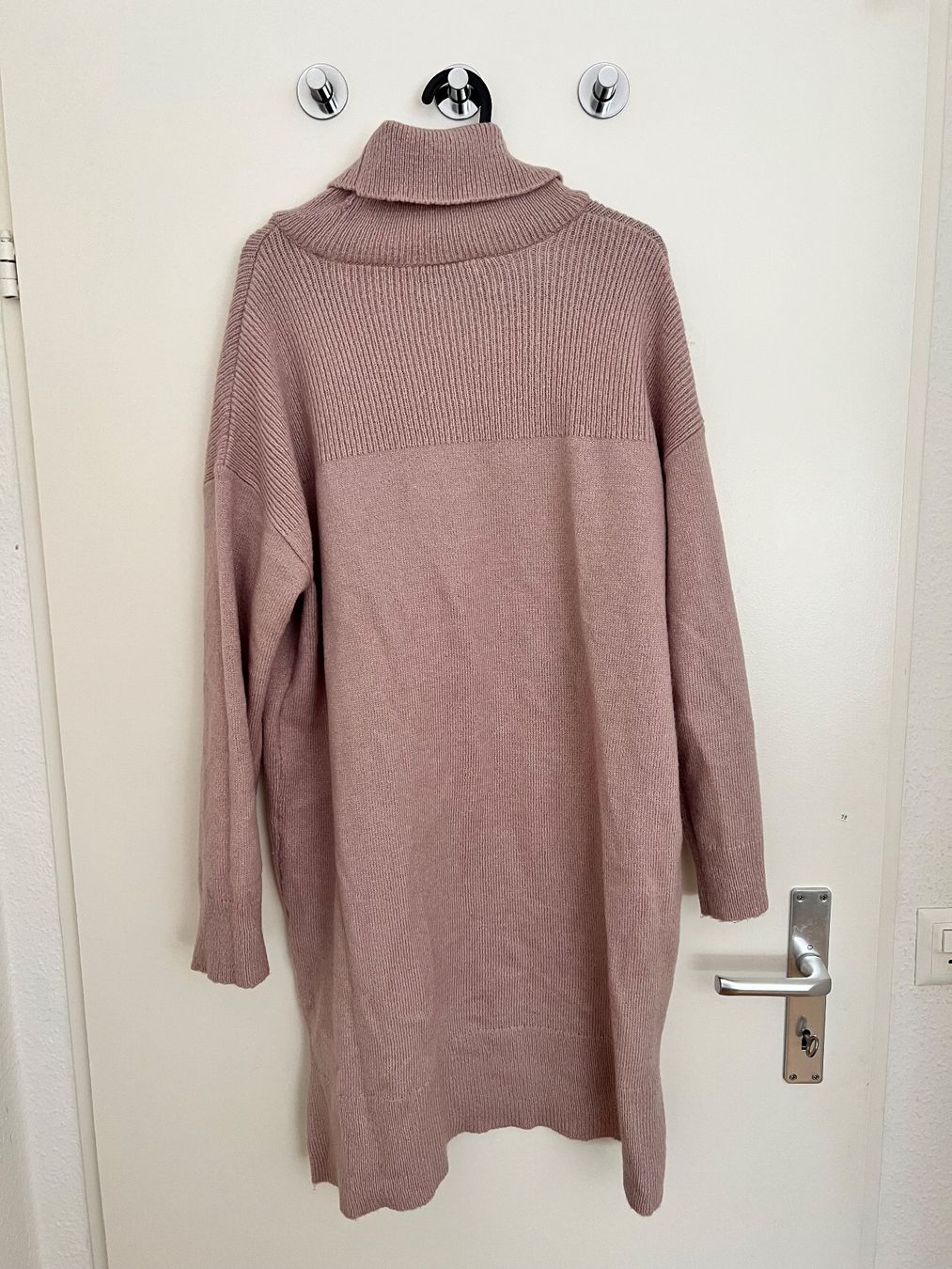 Vestiti: Robe pull col roulé rose - bon état – Usato da Petit-Lancy venduto da din_jh6k 1