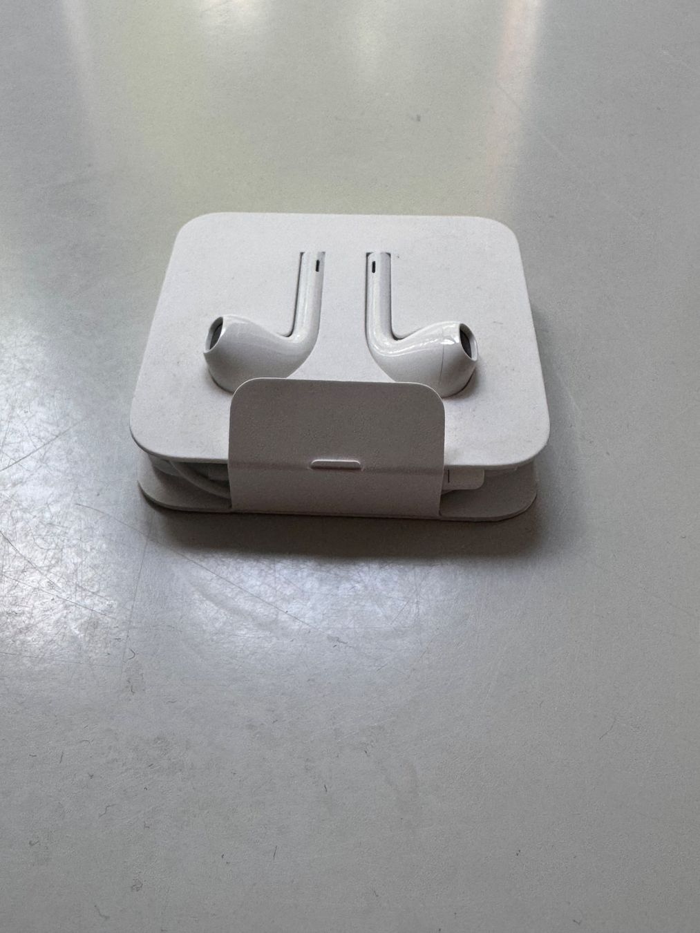 Apple Cuffie: Apple EarPods (USB-C) – Nuovo e nell'imballaggio originale da Uster venduto da Nyyk 1