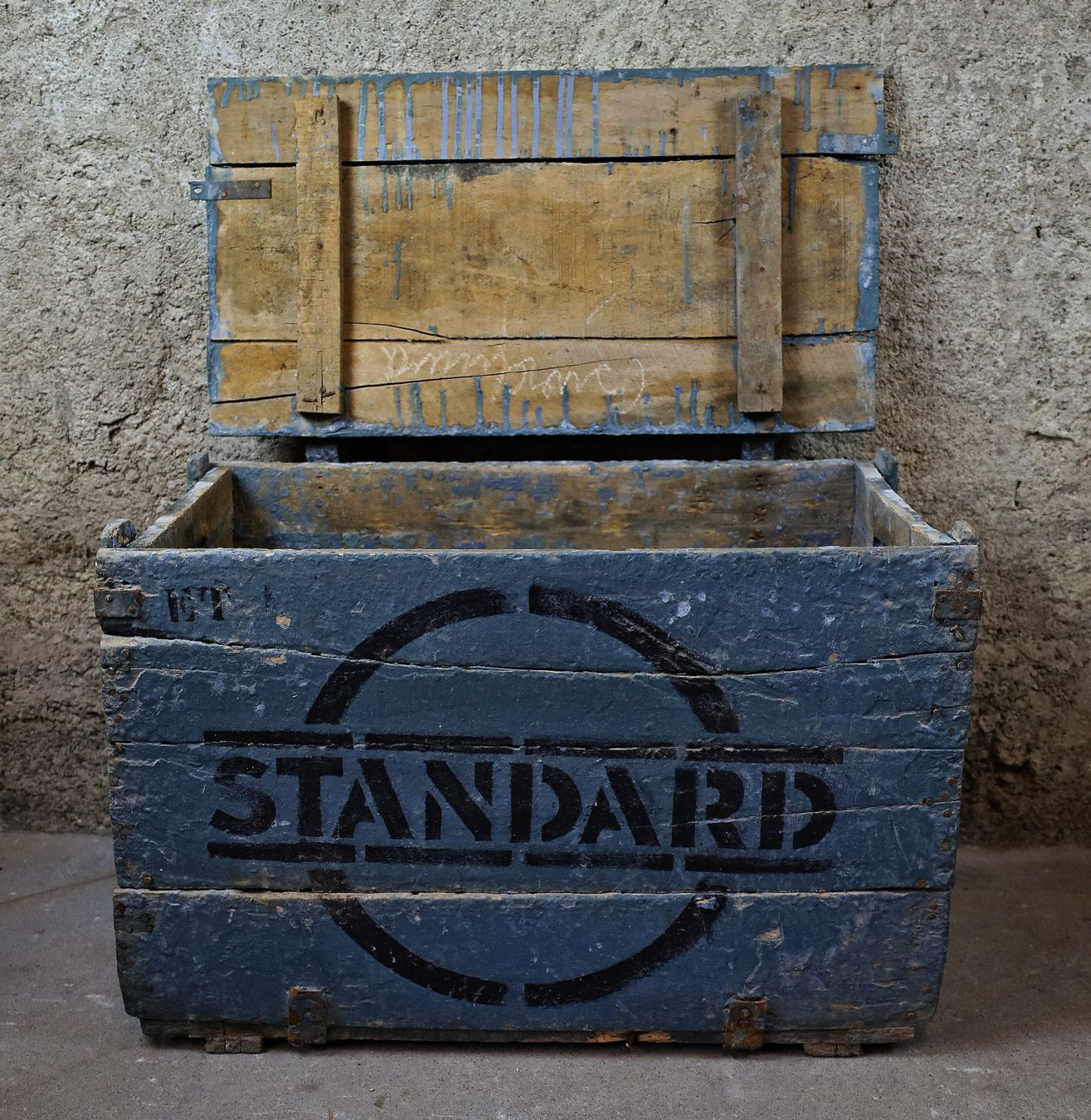 Cassapanche: Standard Oil Truhe/Kiste – Usato da Birrwil venduto da brandschatz_birrwil 4