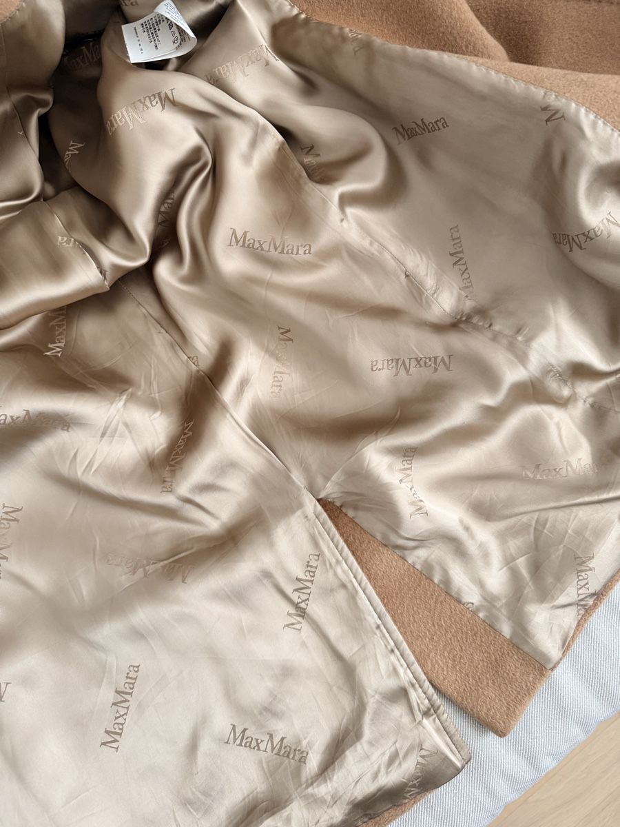 Max Mara Cappotti: Max Mara Camel robe coat  – Nuovo (secondo la descrizione) da Nyon venduto da dar_lck7 5