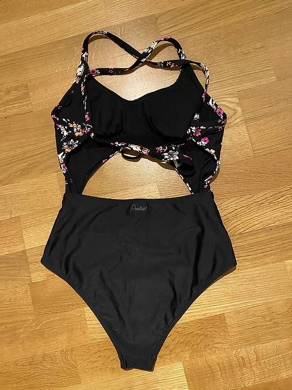 Costumi da bagno & Bikini: Badekleid Protest – Nuovo e nell'imballaggio originale da Bern venduto da nadjaz 2