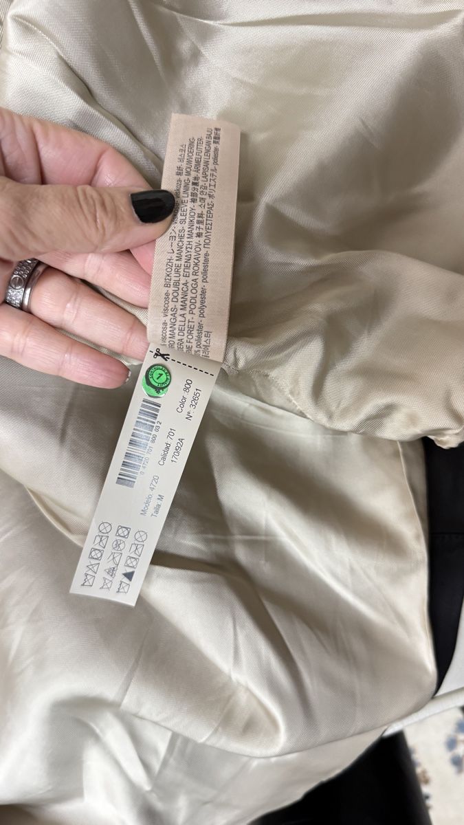 Massimo Dutti Giacche: Massimo Dutti Leder Jacke – Nuovo (secondo la descrizione) da Lachen SZ venduto da HelvetiaLuxury 5