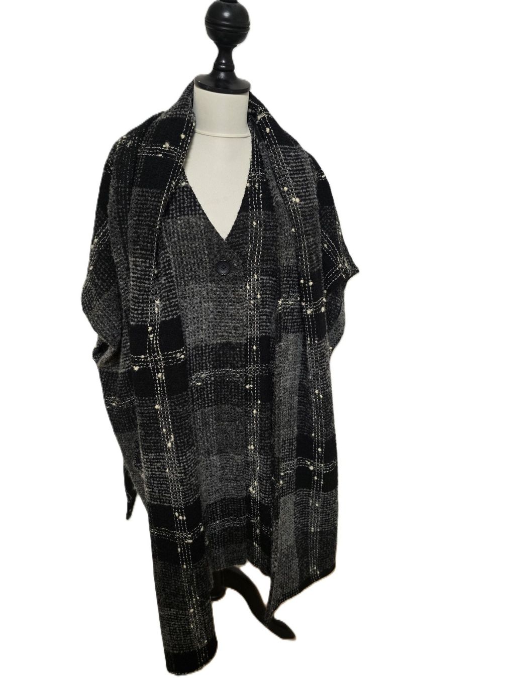Autres vêtements femmes: Poncho-Cape Schurwolle neu – Neuf (Voir description) à Bergdietikon par ewa1005 3