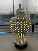 Lampe aus Keramik, Weiss, Top Zustand!