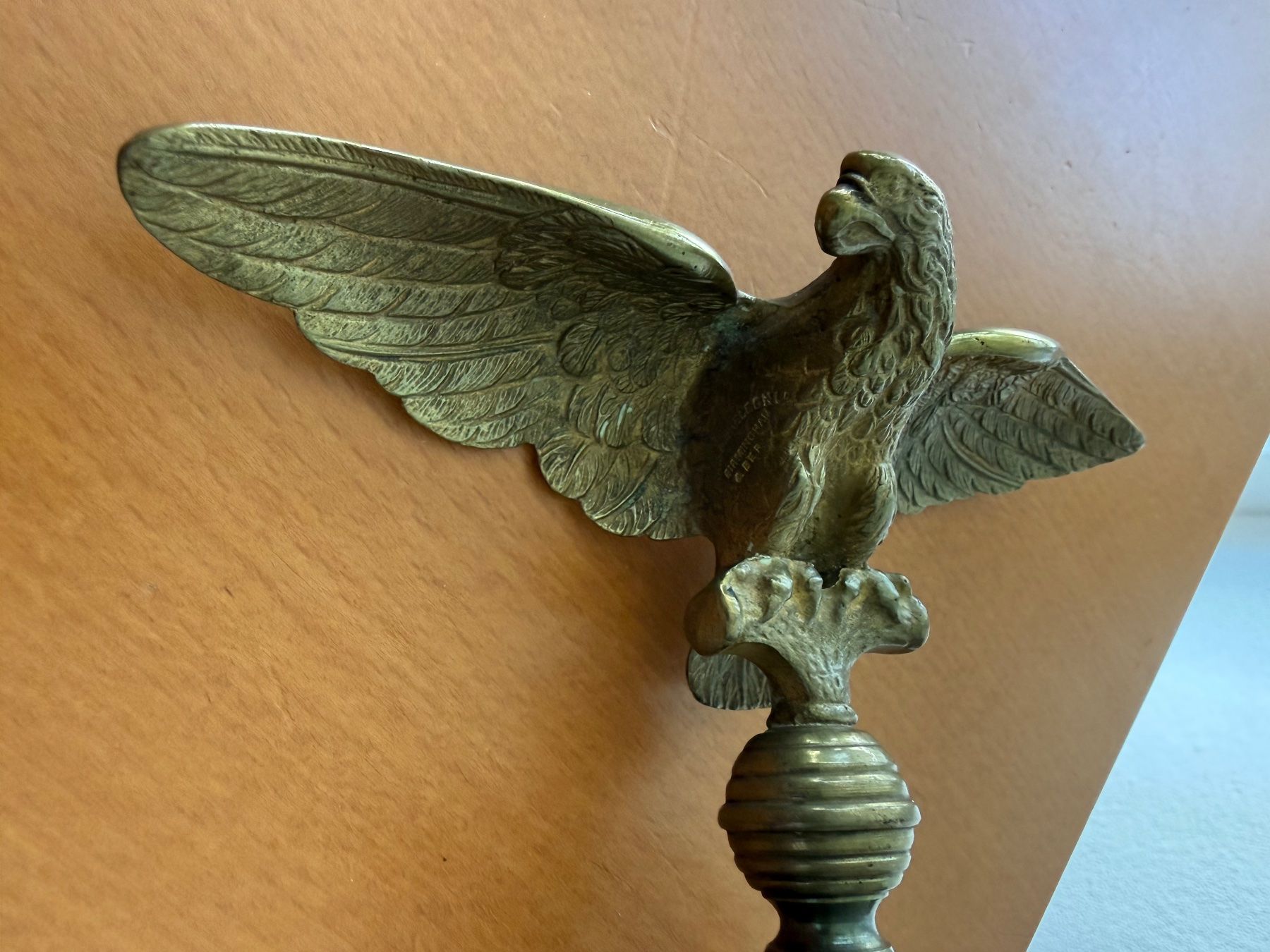 Statuette: Adler auf Sockel, Antik, Messing – Usato da Fehraltorf venduto da bruggin 9