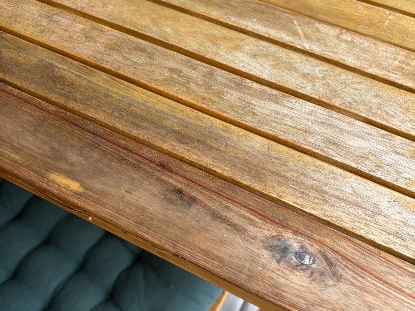 Set di tavolo e panche: Garten Tisch und drei Stühle – Usato da Bülach venduto da bjoernbenny 3