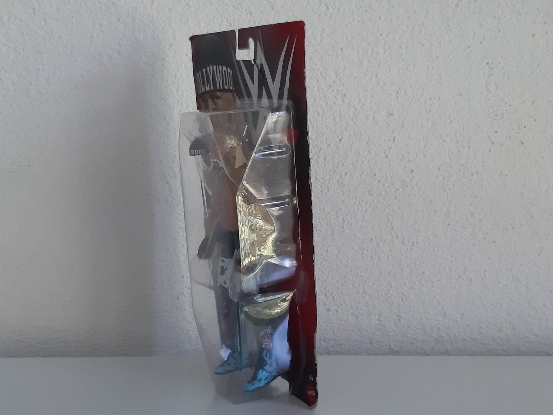 WWE Statuette: WWE Basic Series 165 "Hollywood" Hulk Hogan Action Figure – Nuovo e nell'imballaggio originale da Buchs SG venduto da Bray_Law 3