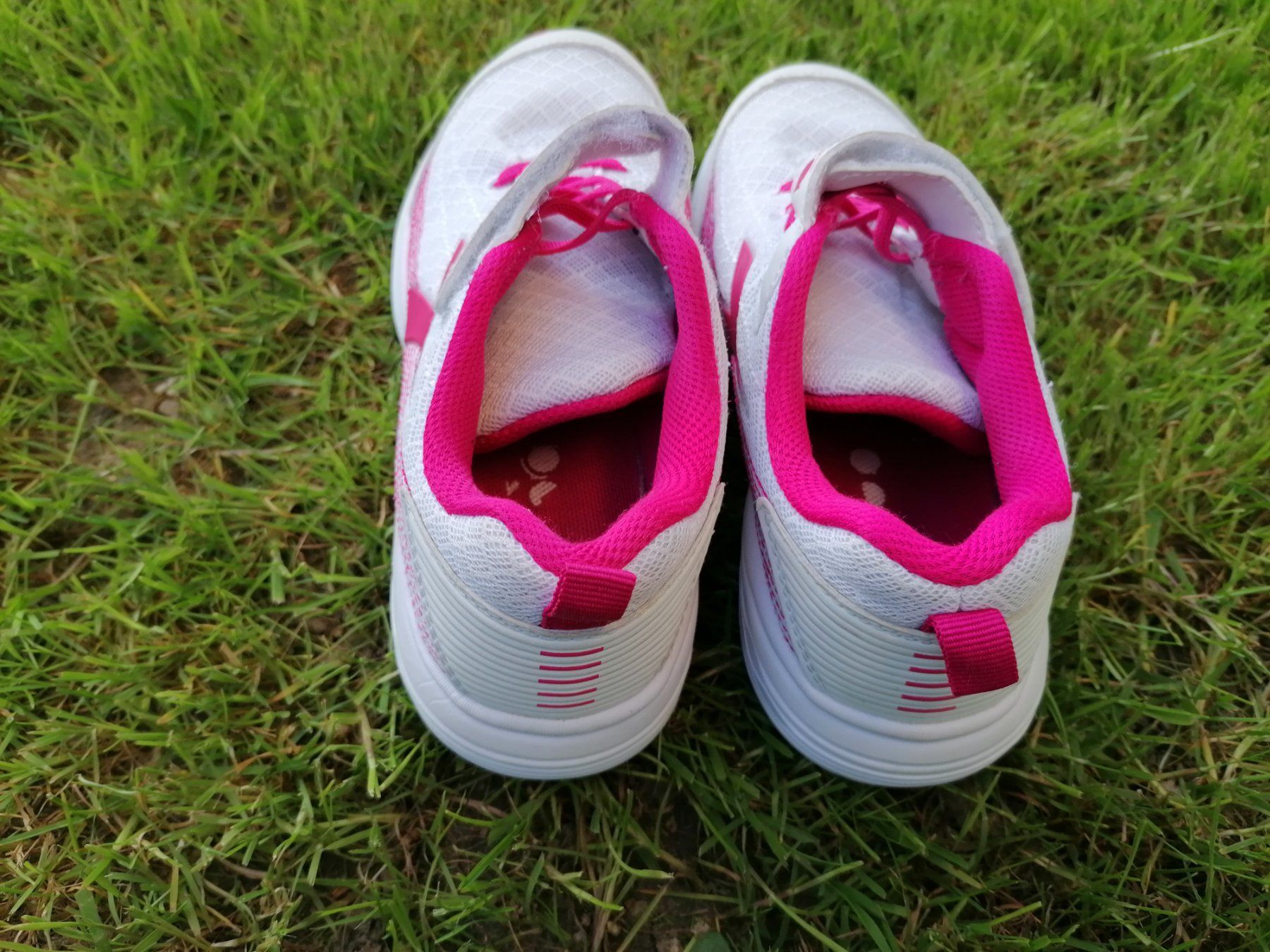 Diadora Scarpe per ragazze: DIADORA Kinder Hallen Schuhe Grösse 35 – Usato da Schönenbuch venduto da Mentio_SB 2
