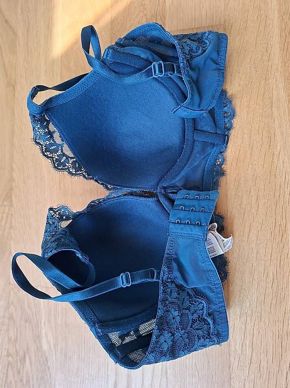 Altra biancheria intima: SpitzenBH von Hunkmöller 32D – Usato da Urdorf venduto da jen_5zgb 2
