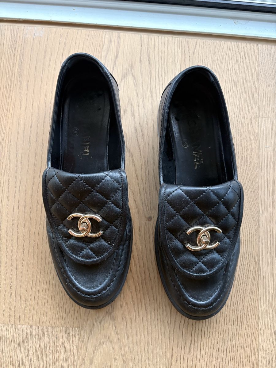 Chanel Damenschuhe: Chanel Loafer – Gebraucht aus Zürich von Ahranna