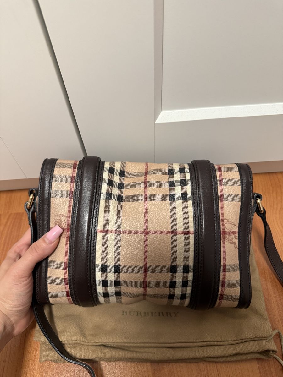 Burberry Borse da donna: Burberry Schultertasche ab 1.- ! – Usato da Lohn-Ammannsegg venduto da aemu12 2
