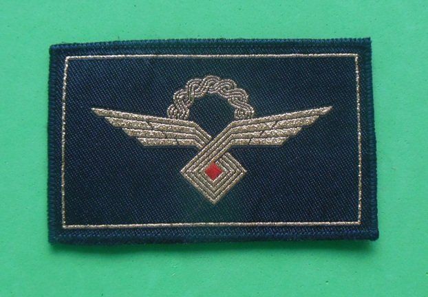 Placchette & Badge: Kroatien Luftwaffe - Brustabzeichen Pilot – Usato da Zwillikon venduto da Boban69
