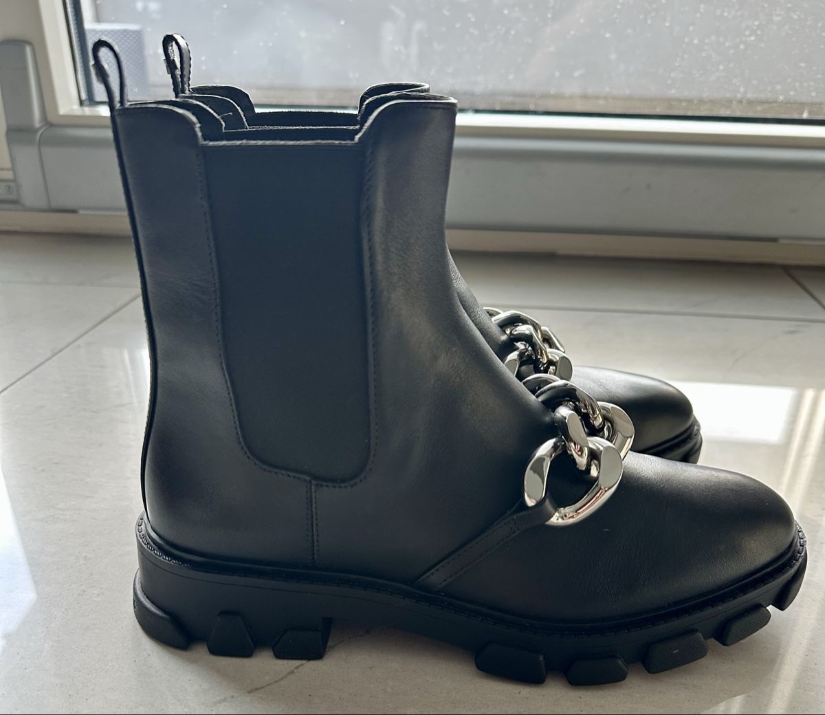 Michael Kors Scarpe da donna: Stivaletti in pelle Michael Kors – Nuovo (secondo la descrizione) da Castel San Pietro venduto da Moregi 2