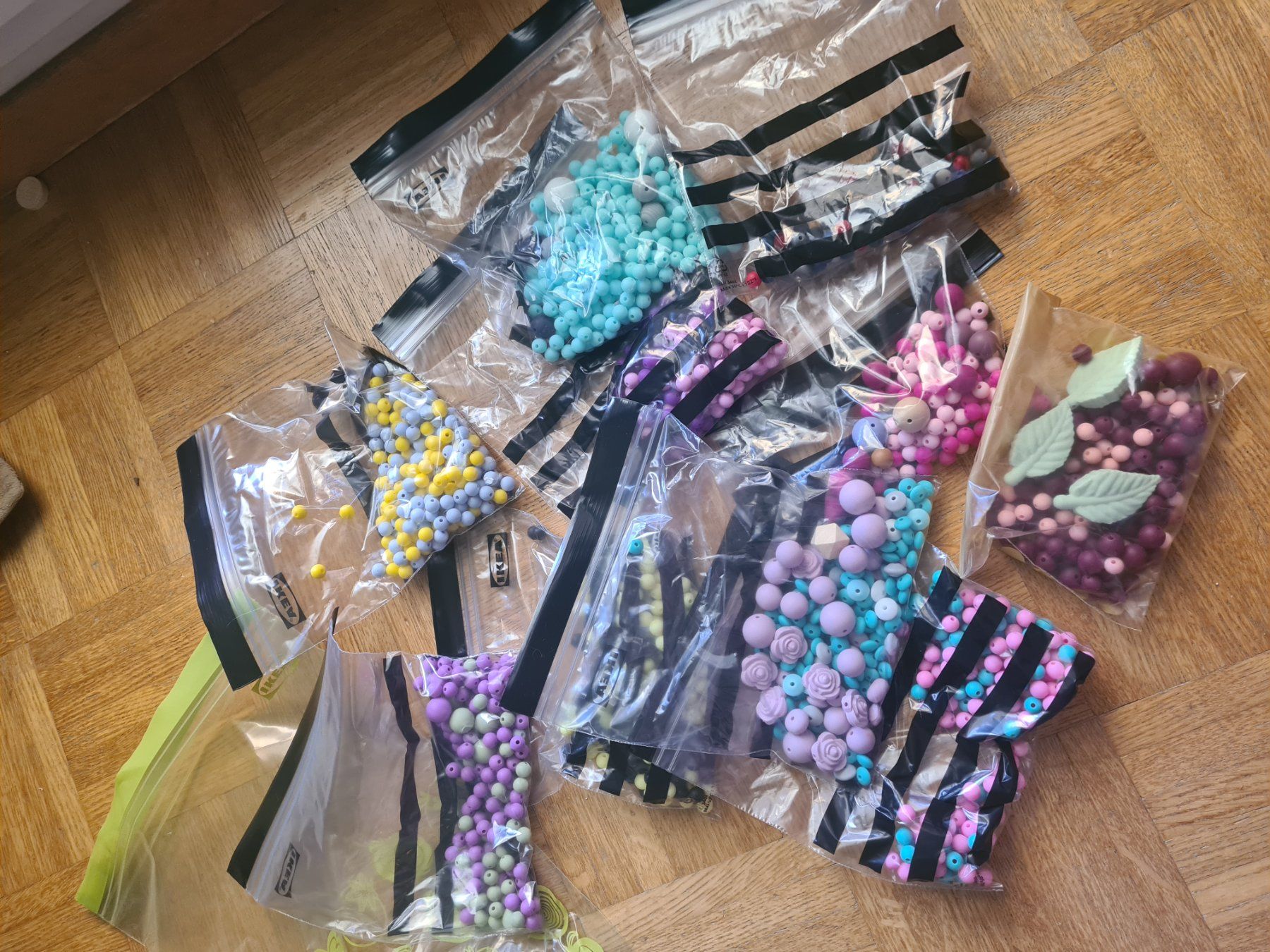 Perle (finte): Lot de perles en silicone pour loisirs créatifs – Nuovo (secondo la descrizione) da Nyon venduto da Dap_j77s 4