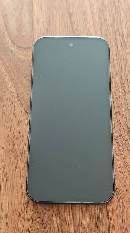 Handys / Smartphones: Google Pixel 10a 256GB Obsidian – Gebraucht aus Rüfenacht von Paes 3