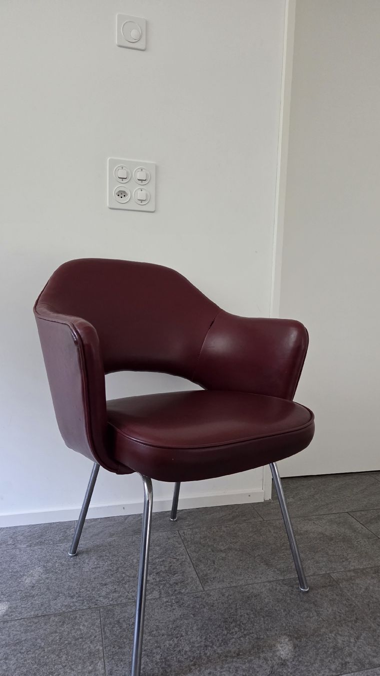 Poltrone: Retro Sessel / Stuhl, dunkelrot, Kunstleder – Usato da Zürich venduto da admyre