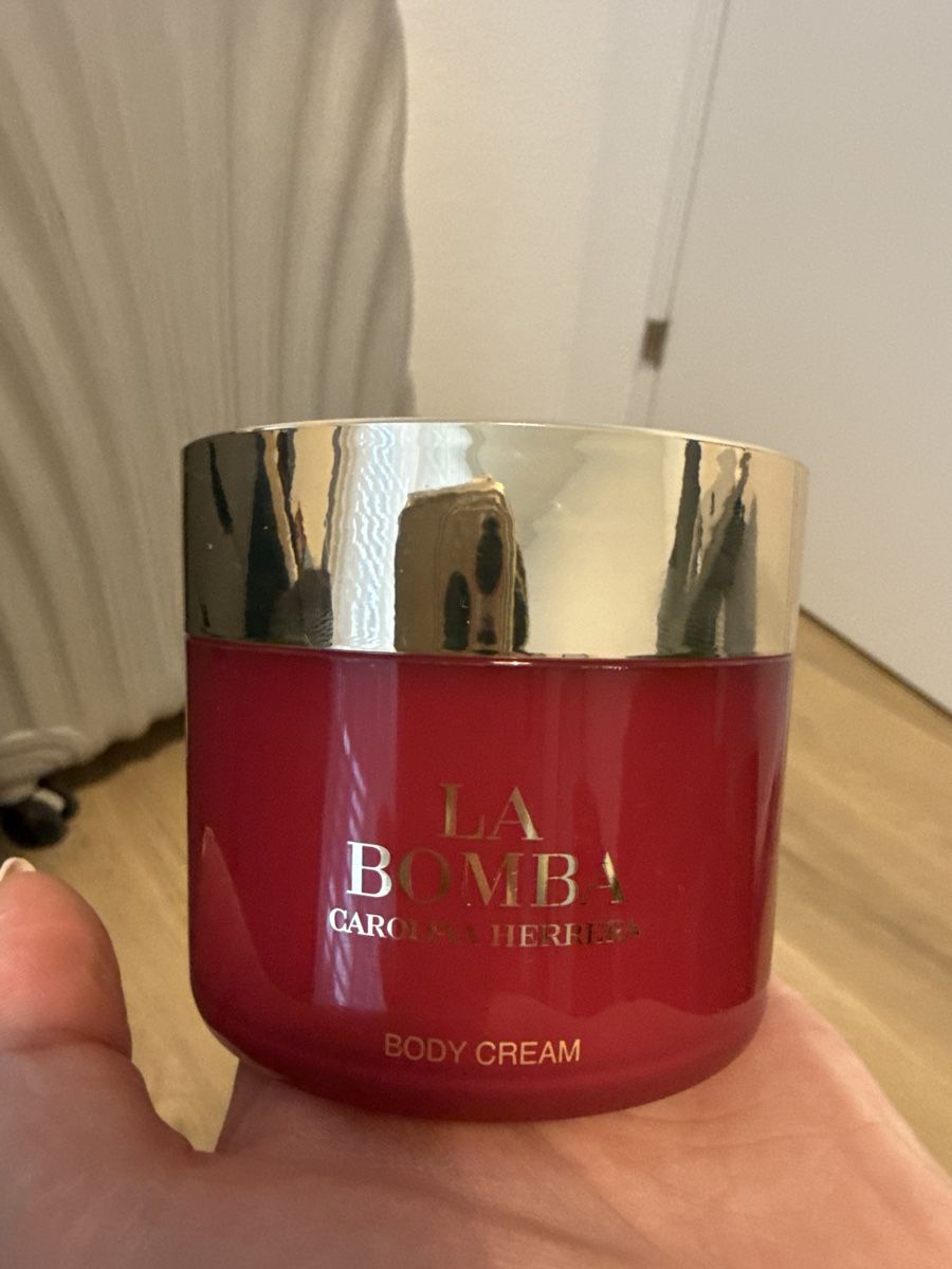 Idratazione: Carolina Herrera Body Creme – Nuovo (secondo la descrizione) da Untersiggenthal venduto da zej_s2dw