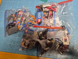 Set mit 4 Lego-Sets der Reihe Lego City und Technik
