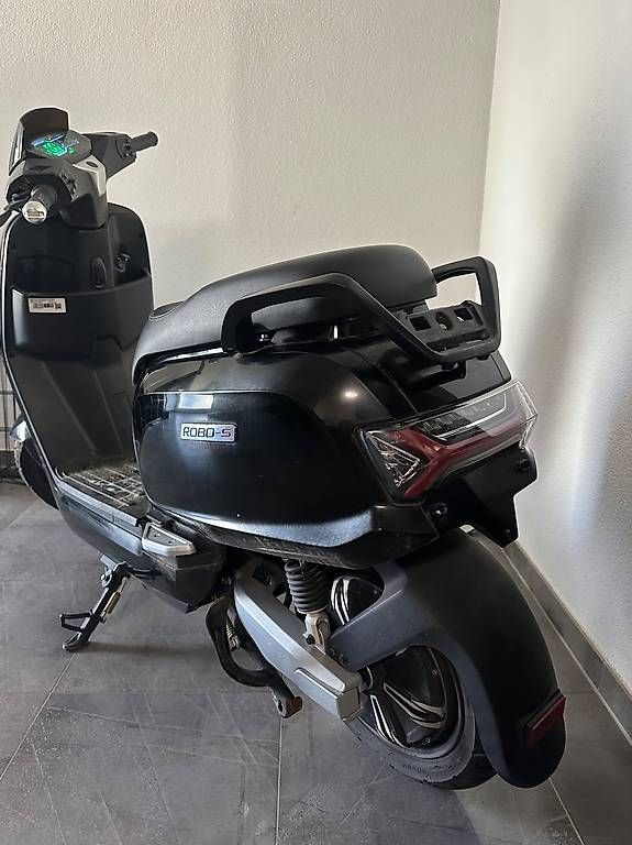 Scooters: Scooter électrique – D'occasion à Granges-Marnand par mar_8n9y 2