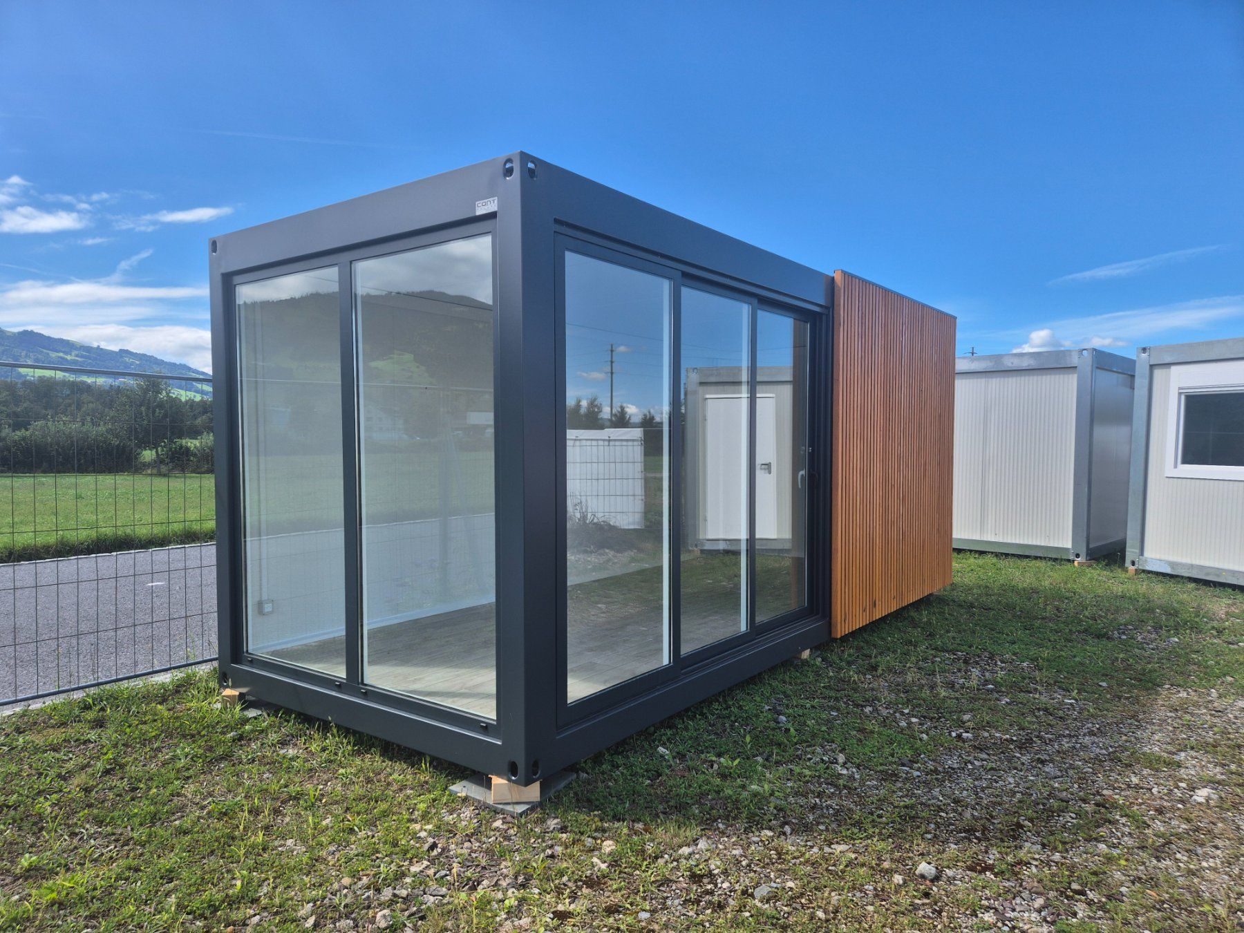 Contenitori edile: Container, Bürocontainer, Gartenhaus, Modul, Showroom – Nuovo (secondo la descrizione) da Galgenen venduto da contdeluxe 3