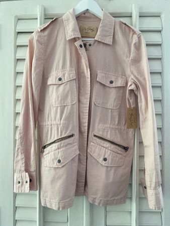 Neue coole Jacke von Velvet by Graham und Spencer