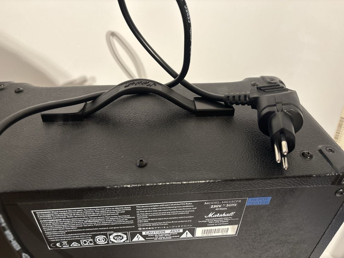 Marshall Amplificatori: MG15Gr E-gittaren Verstärker – Usato da Buchrain venduto da Daduss 5