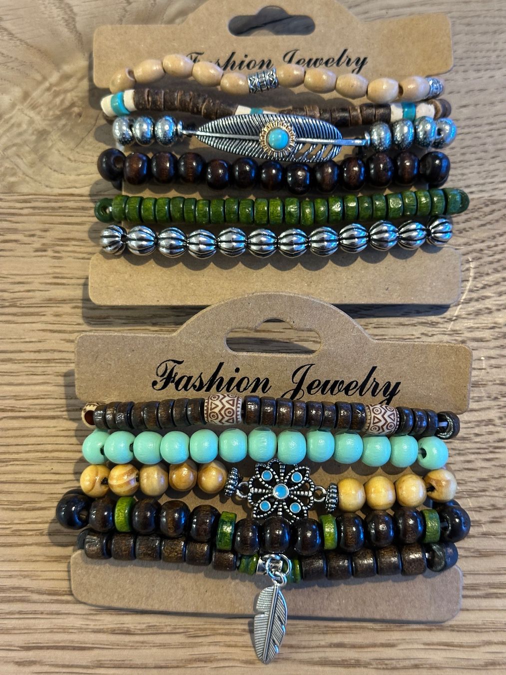 Bracciali & Braccialetti: 10er Set Handgefertigte Perlenarmbänder !!!NEU!!! – Nuovo (secondo la descrizione) da Willisau venduto da mattu02