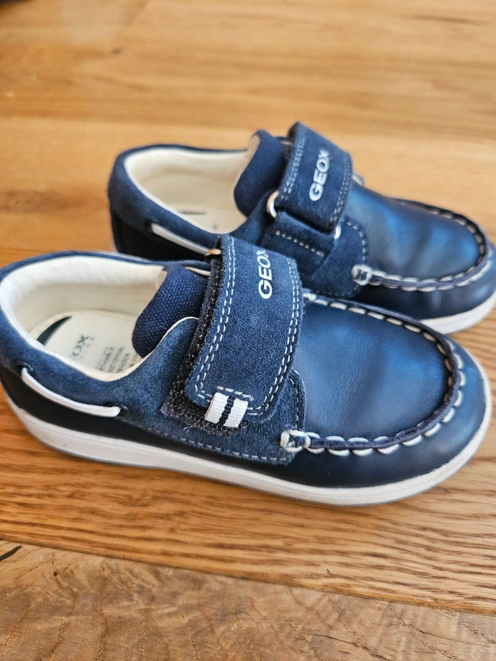 Geox Scarpe per ragazzi: Schuhe Geox Grösse 27 – Usato da Winterthur venduto da dobeh