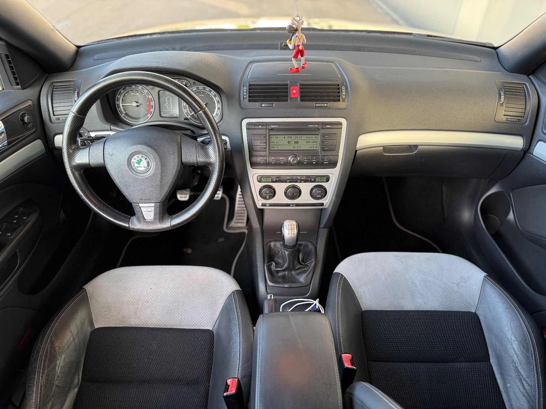 Skoda Automobili: Skoda Octavia 2.0 TDI RS – Usato da Reiden venduto da Off-Road-01 6