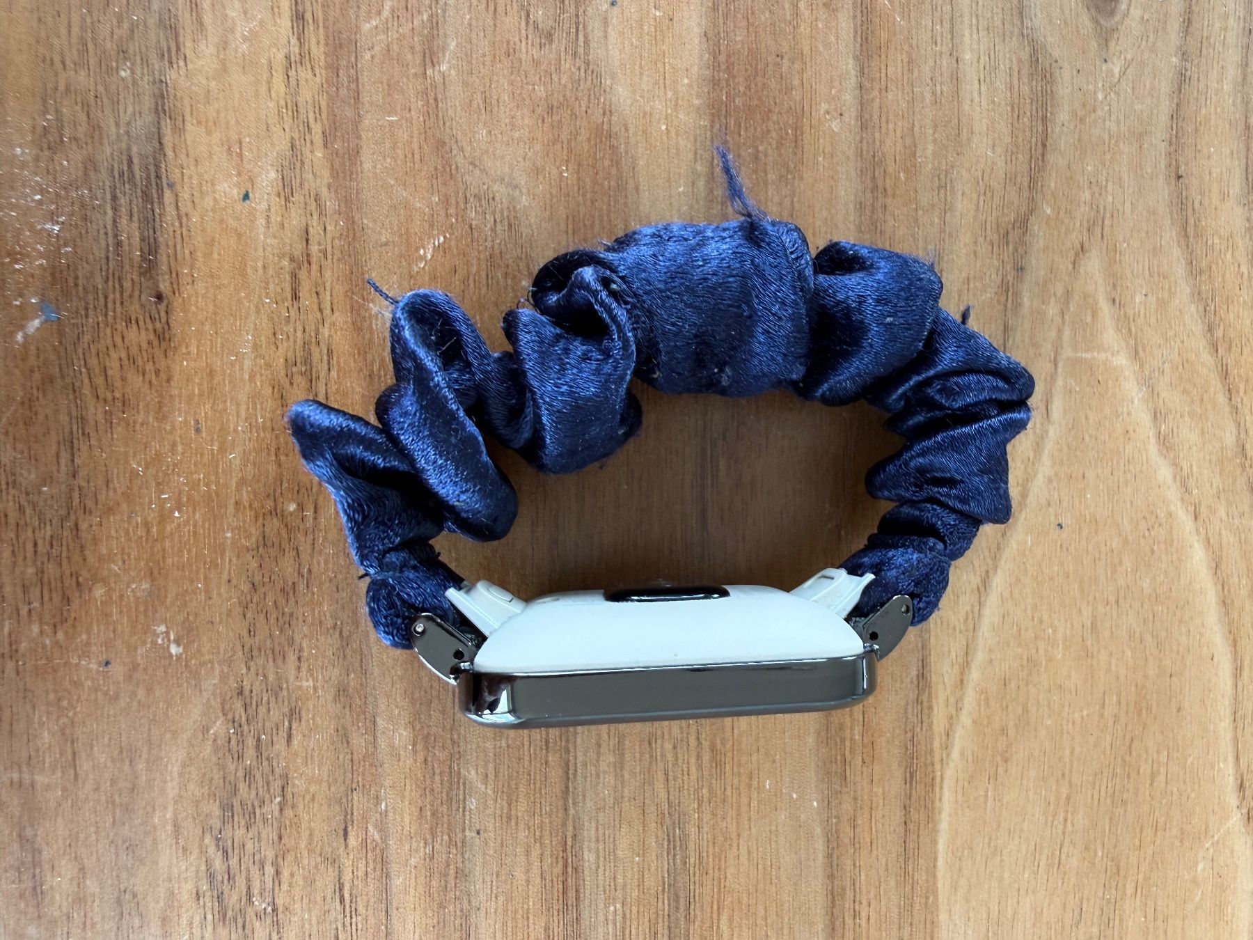 Xiaomi Smartwatch: Redmi Watch 2 Lite Armband Scrunchie dunkelblau – D'occasion à zürich par skychef 4