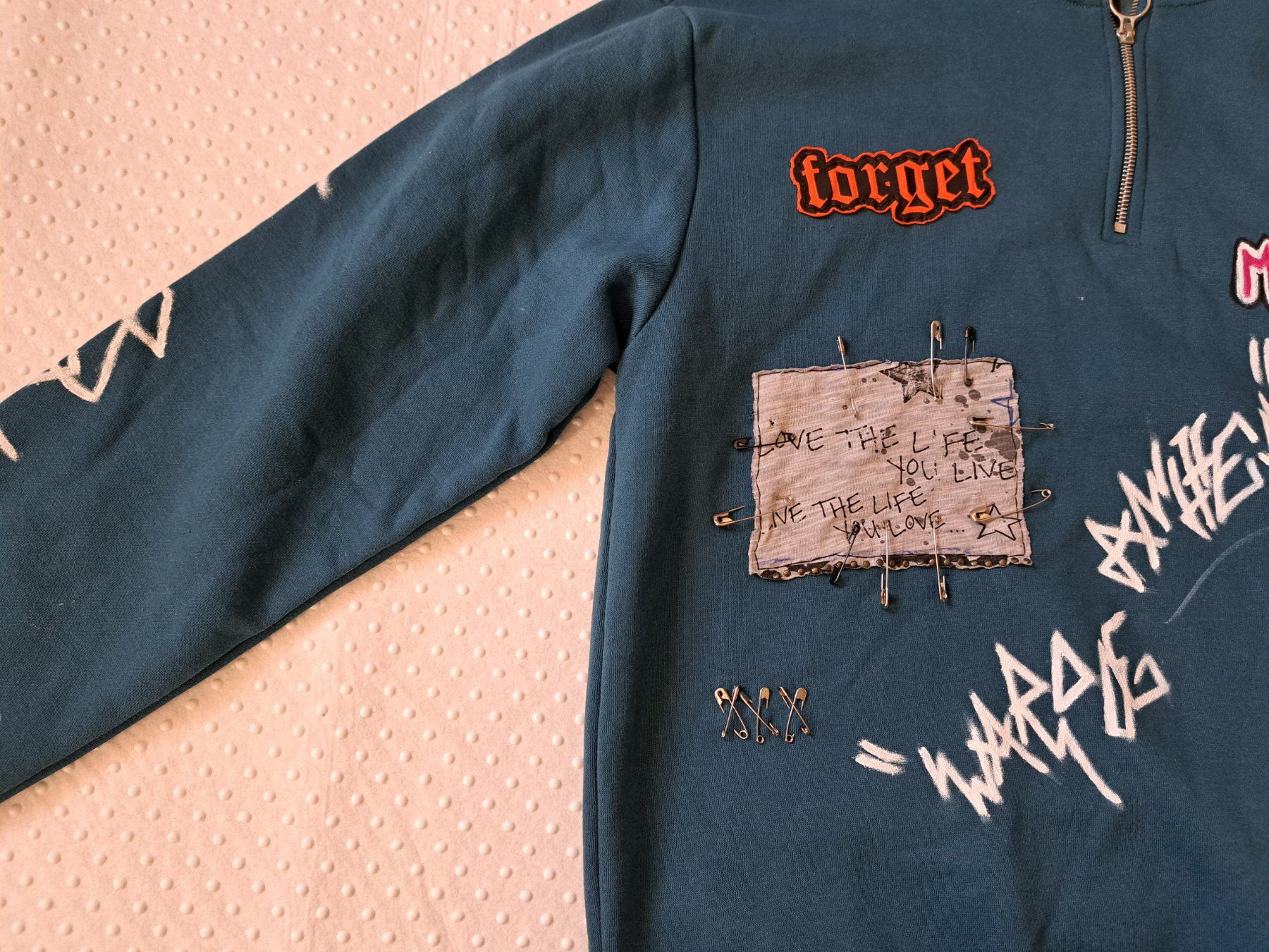 Bershka Maglioni & Felpe: Bershka Pullover Gr. L, einzigartig und stylisch! – Usato da Gysenstein venduto da joshuas81 2