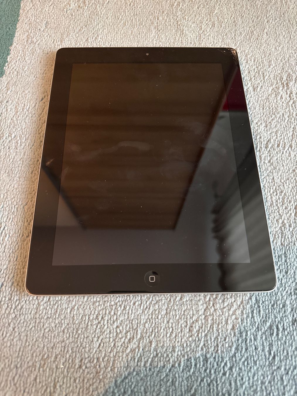 Apple Tablet PC: iPad 3 Generation – Difettoso da Adliswil venduto da Busys