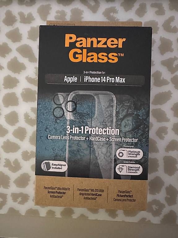 Cover & Protezioni schermo: Panzer Glass iPhone 14 Pro Max – Usato da Claro venduto da teo1982