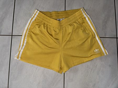 Adidas Shorts Damen gelb