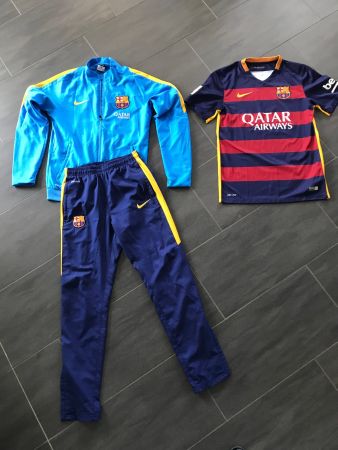 FC Barcelona Trainer und Shirt Grösse S