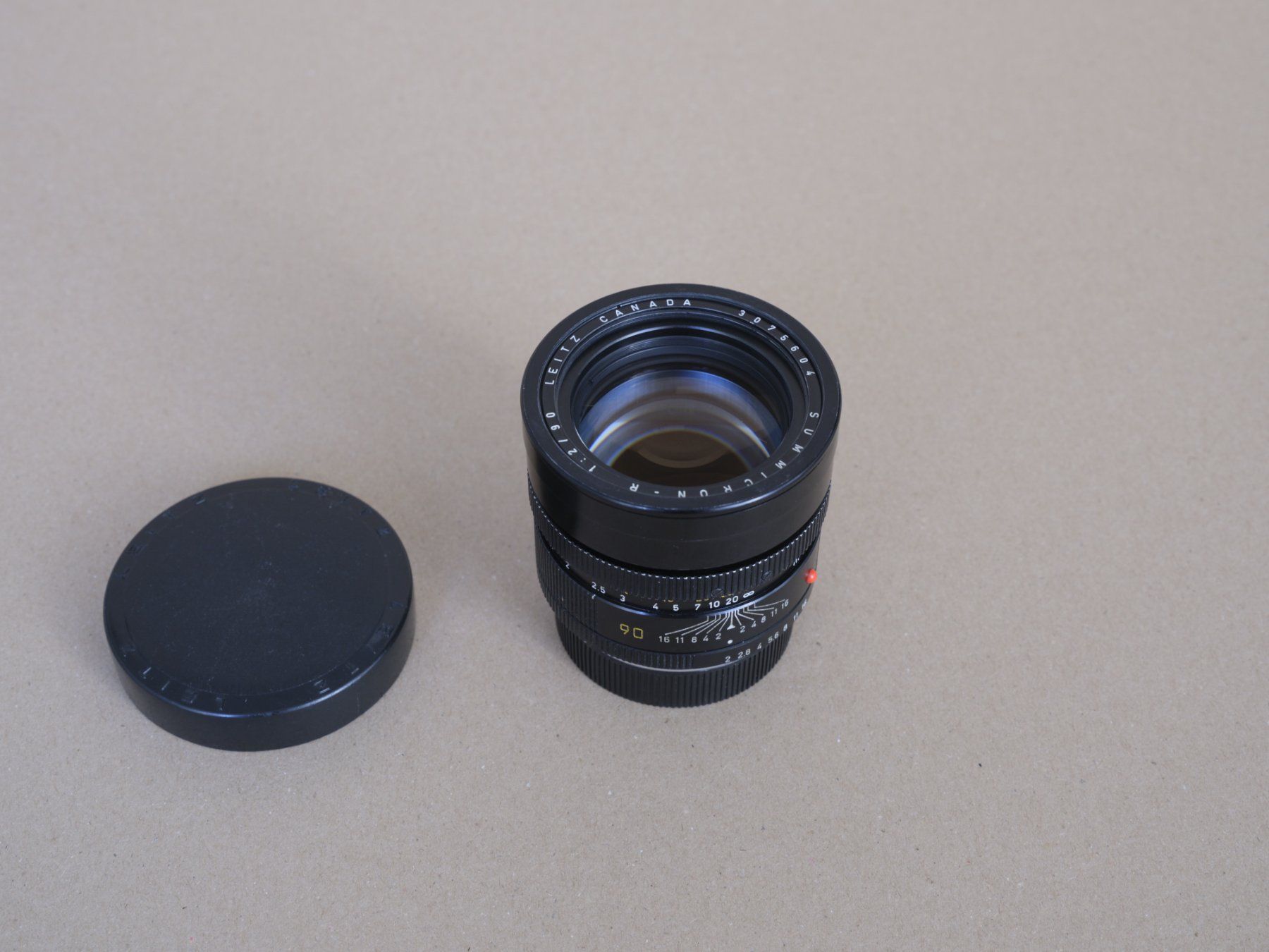 Leica Obiettivi: Leica Summicron-R 90mm F/2.0 E55 Canada – Usato da Aarau venduto da soul-sole